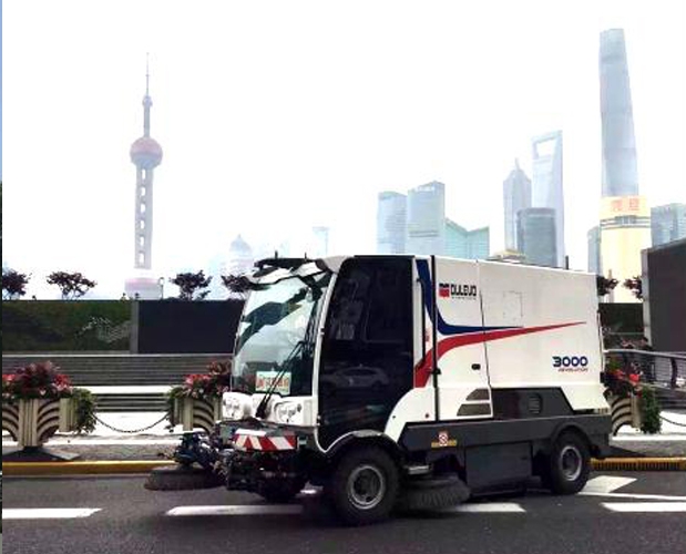 道路宝洗地车